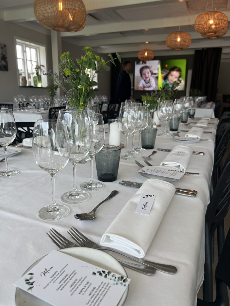 Konfirmation, konfirmation fyn, selskab, selskabslokaler, fest, bordopdækning